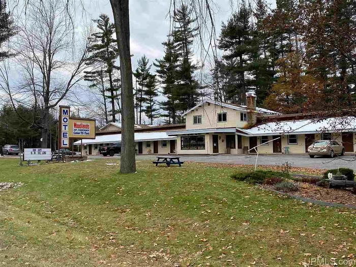 Woodlands Motel (Bambi Park Motel) - From Zillow Listing (newer photo)